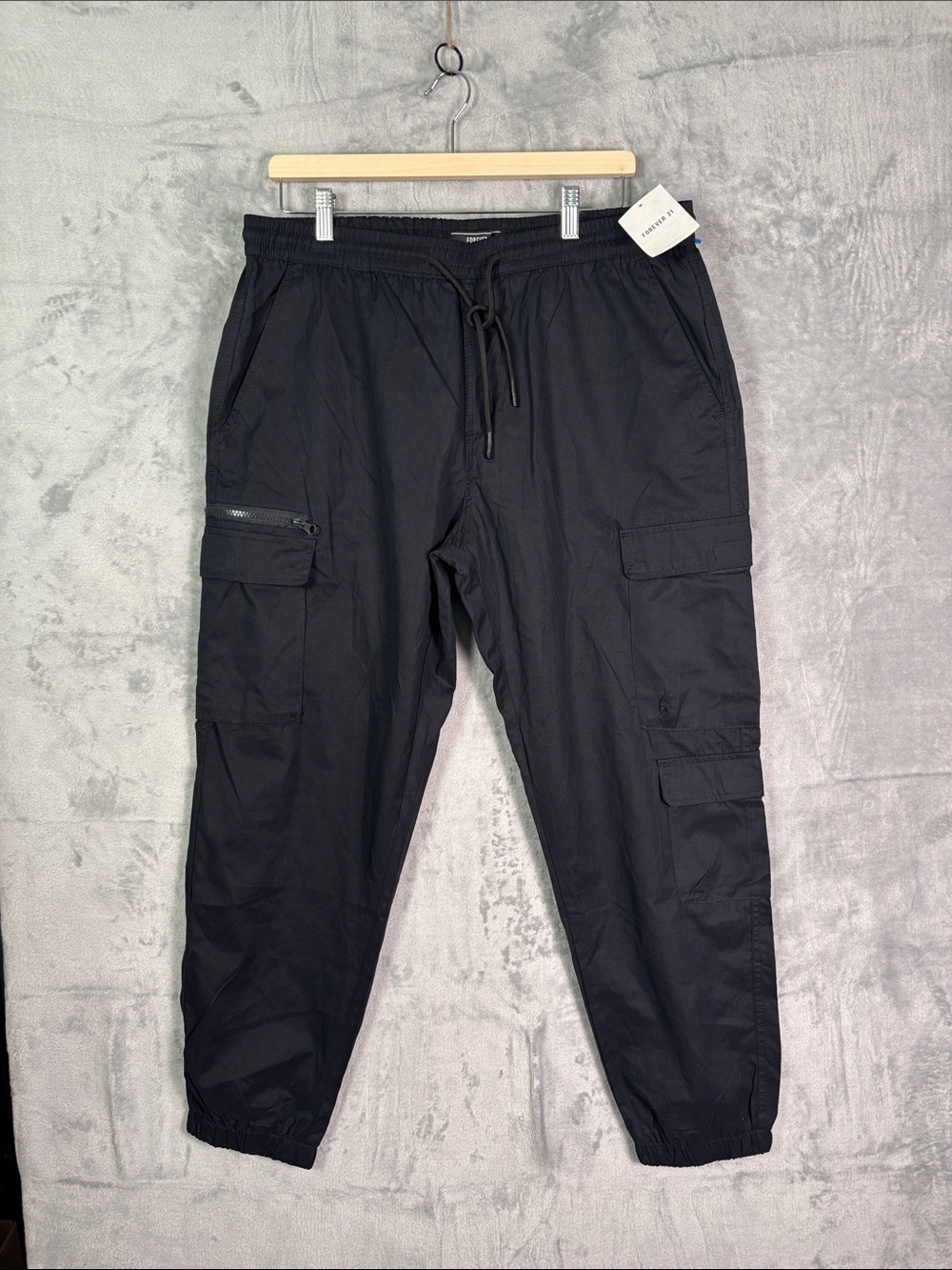 NWT New Forever 21 Black Cargo Pocket Joggers Size XL